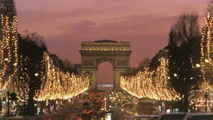Take A Front-row View Of The City Of Love And Lights, Paris. Wallpaper