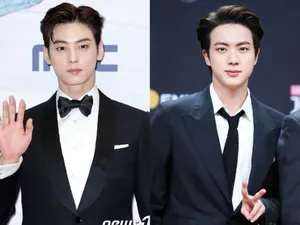 Talented Korean Star, Cha Eun-woo, Captured In A Charming Pose Wallpaper