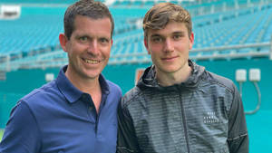 Tennis Legends, Tim Henman And Jack Draper On The Tennis Court Wallpaper