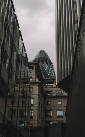 The Gherkin Amongst Buildings Wallpaper