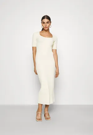 The Kooples Beige Dress Wallpaper