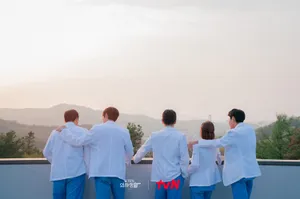 The Main Cast Of Hospital Playlist Serie Gathered Together Wallpaper