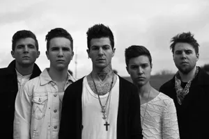 The Neighbourhood In A Desert Wallpaper