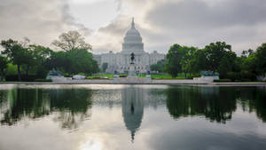 The White House Behind The Lake Wallpaper