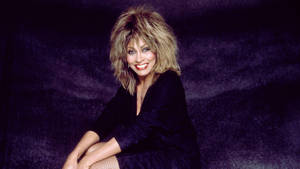 Tina Turner Elegant Magazine Shoot Wallpaper