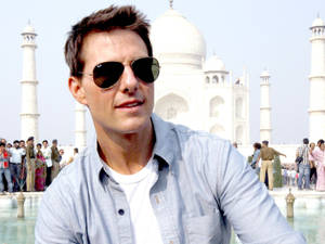 Tom Cruise In Taj Mahal Wallpaper