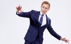 Tom Hiddleston For The Observer Wallpaper