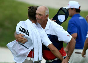 Tom Lehman Hugging His Caddy Wallpaper