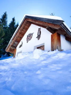 Tranquil Mountain Retreat In Bosnia And Herzegovina Wallpaper