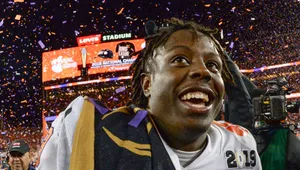 Travis Etienne With Confetti Wallpaper