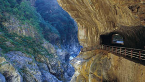 Tunnel Of Nine Turns Taiwan Wallpaper