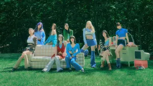 Twice 4k With Couch Outdoors Wallpaper