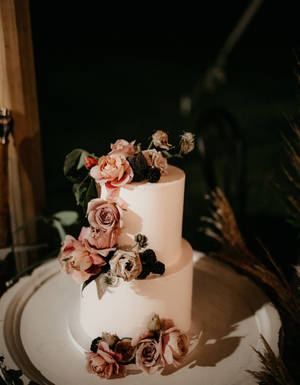 Two Tier Chiffon Petal Wedding Cake Wallpaper