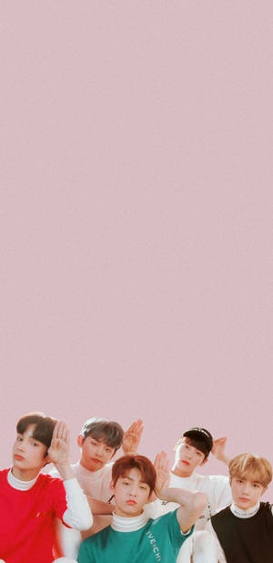 Txt Posing With Pink Background Wallpaper