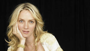 Uma Thurman Beautiful Profile Photography Wallpaper