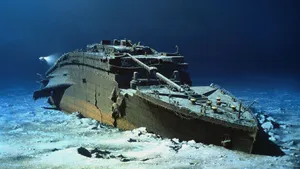 Underwater Sunken Titanic Wallpaper