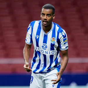 Unexpected Moment - Capturing Alexander Isak's Shocked Expression Wallpaper