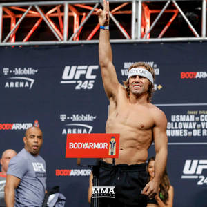 Urijah Faber Wearing White Headband Wallpaper