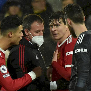 Victor Lindelof Injury Concern Manchester United Wallpaper