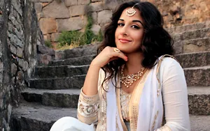 Vidya Balan Tamil Actress Wallpaper