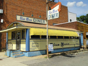 Vintage Diner In Massachusetts Wallpaper