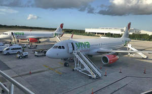 Viva Aerobus Airplanes With Stairs Wallpaper