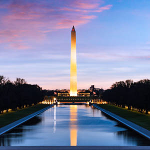 Washington Monument Brightly Lit Wallpaper