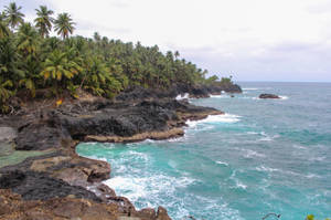 Waves In São Tomé And Príncipe Beach Wallpaper