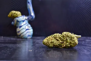 Weed And Porcelain Pipe Wallpaper