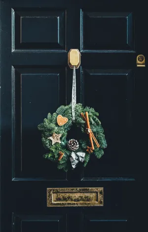 Welcome In The Christmas Vibes! Wallpaper