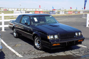 Well Maintained Buick Grand National Wallpaper