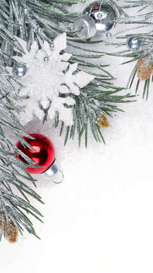 White Christmas Festive Tree Ornaments Wallpaper