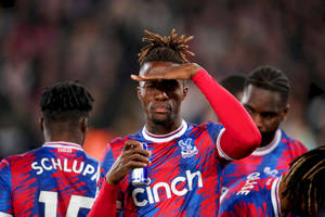 Wilfried Zaha Looking Into The Distance Wallpaper