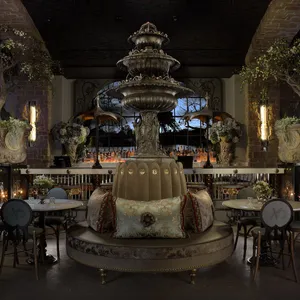 Wine Lounge Paris Las Vegas Wallpaper