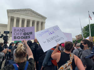 Women Rally For Abortion Rights Wallpaper