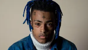 Xxxtentacion Blue Dreadlocks Wallpaper