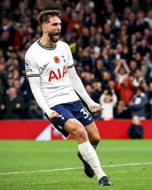 Yelling Rodrigo Bentancur For Tottenham Hotspur Wallpaper