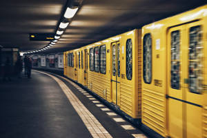 Yellow Subway Train Wallpaper