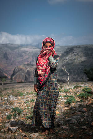 Yemen Mountainside Close-up Wallpaper