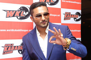 Yo Yo Honey Singh Live Performance At A Wkl Event Wallpaper