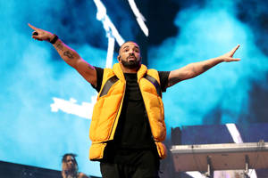 Yolo Singer Drake Concert Tour Wallpaper