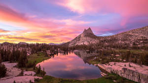 Yosemite National Park Lovely Sky Wallpaper