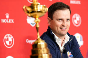 Zach Johnson During Awarding Wallpaper