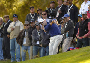 Zach Johnson With Spectators Wallpaper