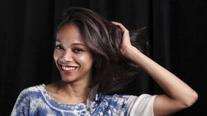 Zoe Saldana Candid Photograph Wallpaper